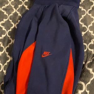Vintage Nike jacket - women or men’s